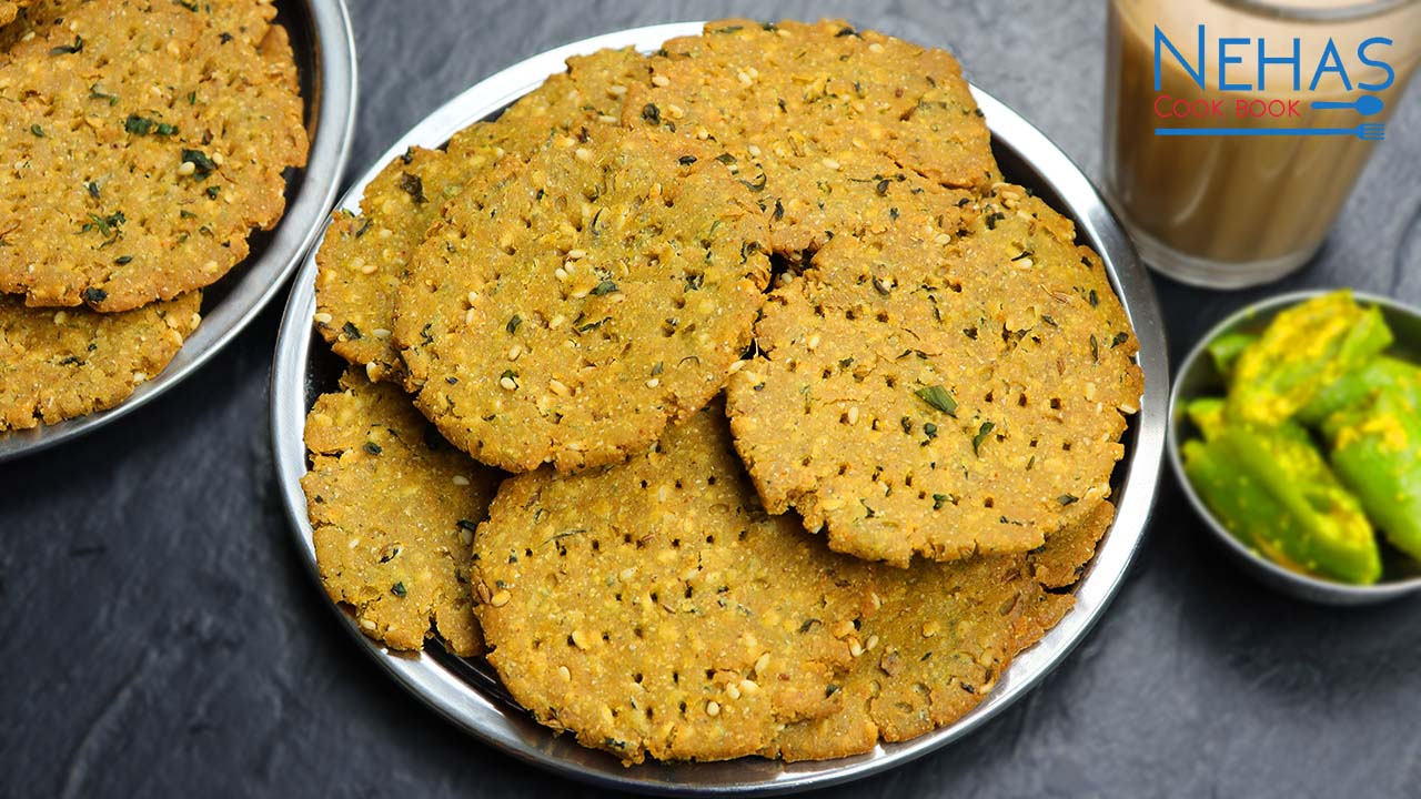 Methi Bajra Poori 