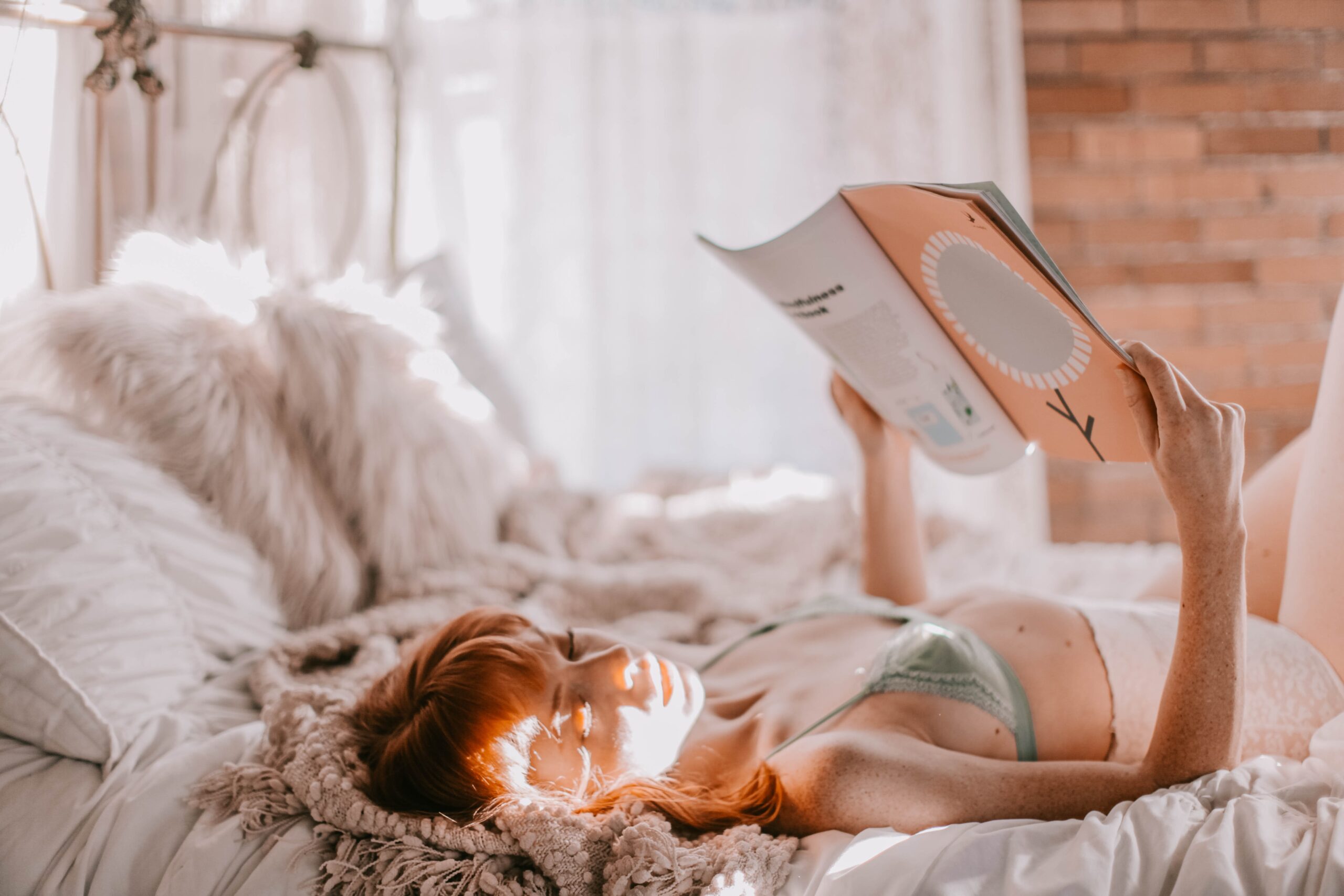 Little girl doing a workout in the bedroom at home. photo – Photography  Image on Unsplash