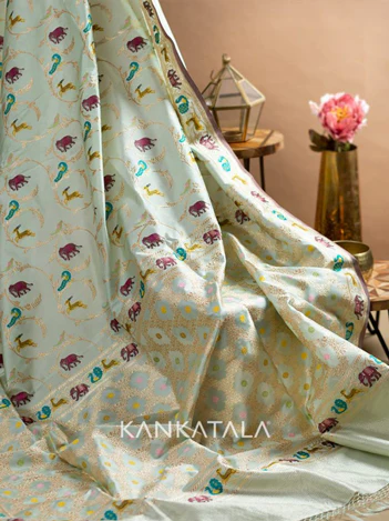 From Fabric to Finish: What Makes It a Designer Saree