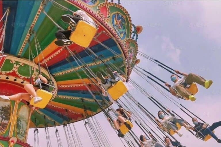 Amusement Park Swing Ride and Carousel for Sale: Classic Attractions for Memorable Entertainment